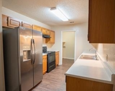831 Ash Grove Lane - Photo Thumbnail 6