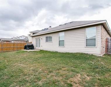 8633 Star Thistle Drive - Photo Thumbnail 22
