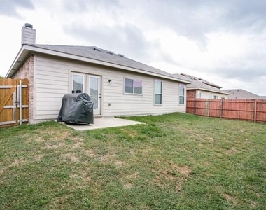 8633 Star Thistle Drive - Photo Thumbnail 21