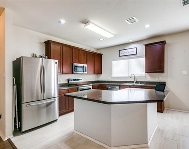 8633 Star Thistle Drive - Photo Thumbnail 8