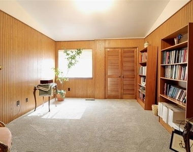 120 Sceptre Drive - Photo Thumbnail 13