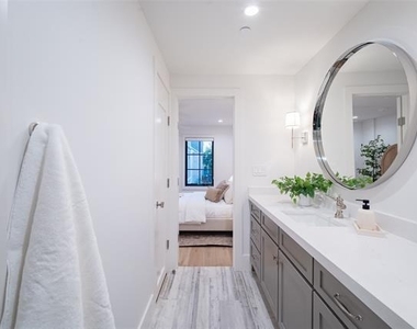 3428 Daniel Avenue - Photo Thumbnail 4