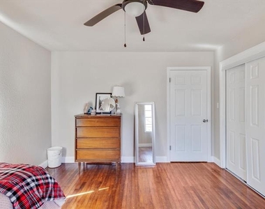 801 Pecan Street - Photo Thumbnail 20