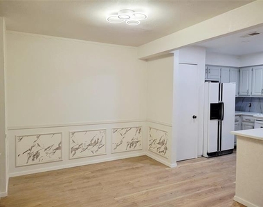 205 Mccarley Place - Photo Thumbnail 8