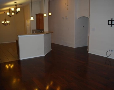 4713 Fox Sedge Lane - Photo Thumbnail 18