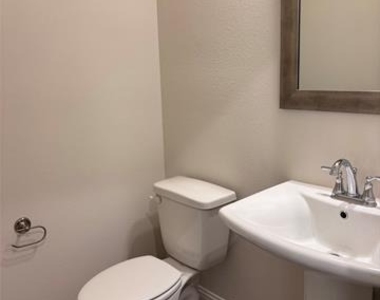 416 4th Street - Photo Thumbnail 9