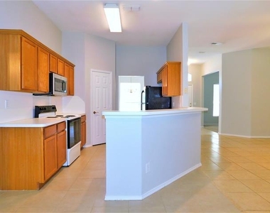 3721 Calvert Lane - Photo Thumbnail 8