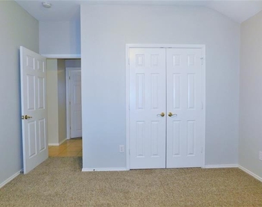 3721 Calvert Lane - Photo Thumbnail 19