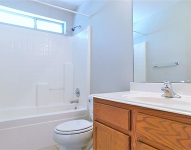 3721 Calvert Lane - Photo Thumbnail 18