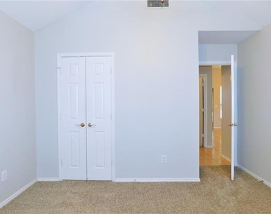3721 Calvert Lane - Photo Thumbnail 22