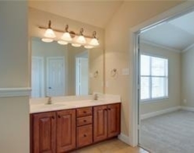 4679 Edith Street - Photo Thumbnail 25
