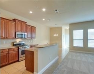 4679 Edith Street - Photo Thumbnail 10