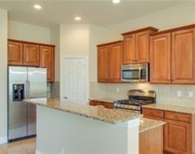 4679 Edith Street - Photo Thumbnail 14