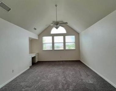 1912 Van Landingham Drive - Photo Thumbnail 1