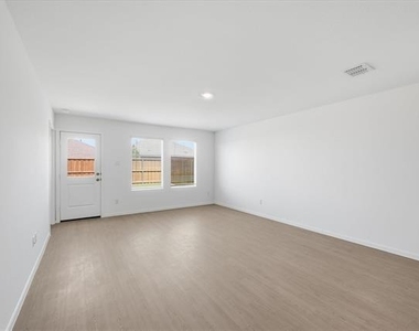 1625 Elliott Road - Photo Thumbnail 5