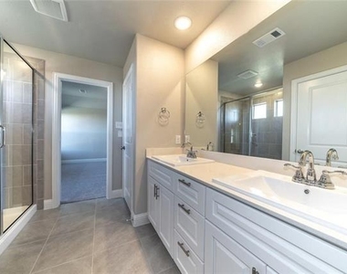 3712 Holley Ridge Way - Photo Thumbnail 9