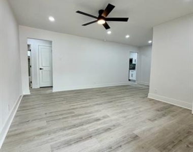 1814 Martin Luther Drive - Photo Thumbnail 2