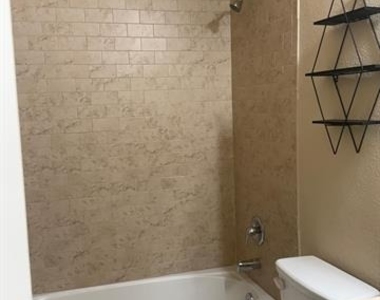 15917 Langsdale Street - Photo Thumbnail 10