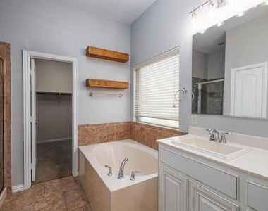 11116 Davis Mountain Road - Photo Thumbnail 12