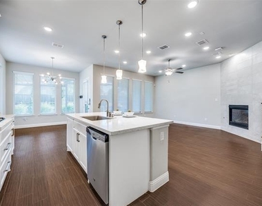8213 Centipede Court - Photo Thumbnail 6