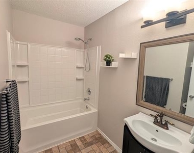 1112 Ann Drive - Photo Thumbnail 18