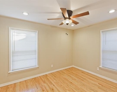 802 22nd Street - Photo Thumbnail 32