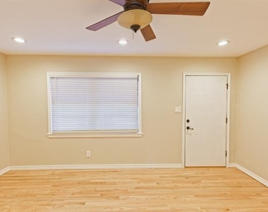 802 22nd Street - Photo Thumbnail 10
