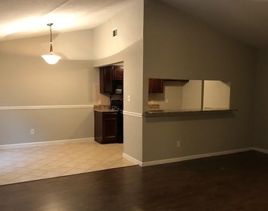 6311 Twinhill Drive - Photo Thumbnail 6