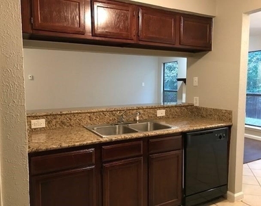 6311 Twinhill Drive - Photo Thumbnail 8