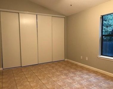 6311 Twinhill Drive - Photo Thumbnail 17