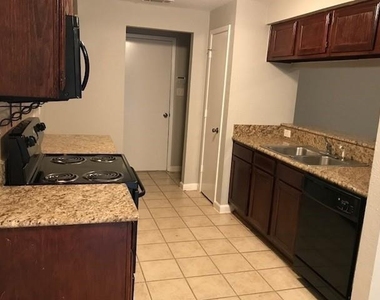 6311 Twinhill Drive - Photo Thumbnail 9