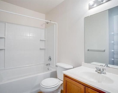 10540 Flagstaff Run - Photo Thumbnail 15
