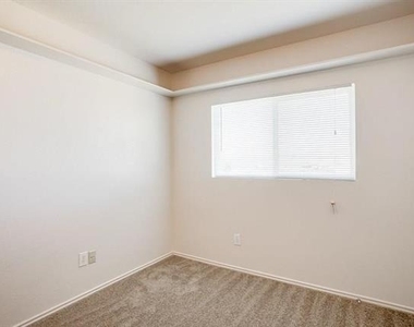 10540 Flagstaff Run - Photo Thumbnail 19