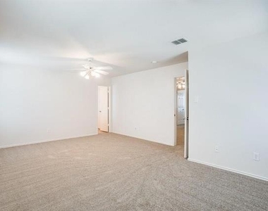 10540 Flagstaff Run - Photo Thumbnail 22