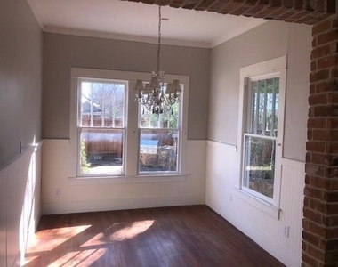 607 W Hunt Street - Photo Thumbnail 13