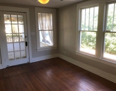 607 W Hunt Street - Photo Thumbnail 8