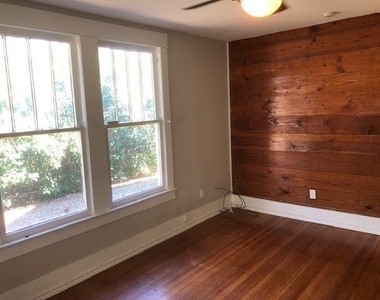 607 W Hunt Street - Photo Thumbnail 11