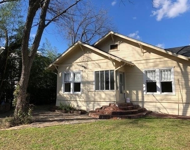 607 W Hunt Street - Photo Thumbnail 14