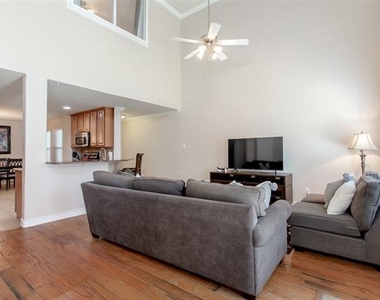 1173 Landon Lane - Photo Thumbnail 5