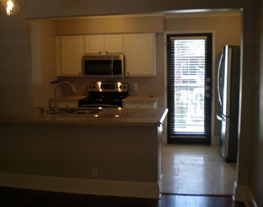 10119 Regal Park Lane - Photo Thumbnail 5