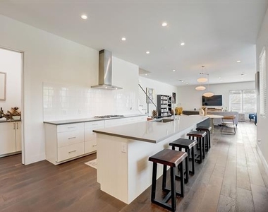 3312 Walchard Court - Photo Thumbnail 12