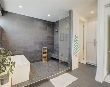 3312 Walchard Court - Photo Thumbnail 21