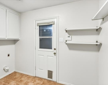 5407 Ledgestone Drive - Photo Thumbnail 19