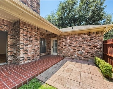 5407 Ledgestone Drive - Photo Thumbnail 24