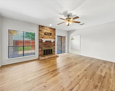 5407 Ledgestone Drive - Photo Thumbnail 2