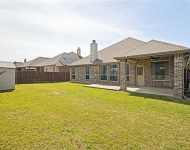 123 Derby Lane - Photo Thumbnail 24