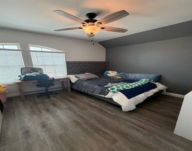 5581 Crosby Drive - Photo Thumbnail 12
