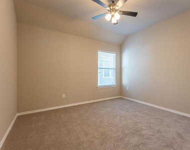 5029 Harney Drive - Photo Thumbnail 20