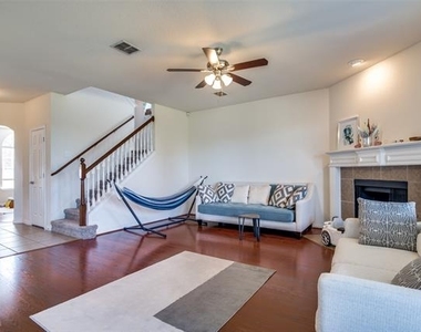 4323 Kettering Drive - Photo Thumbnail 6