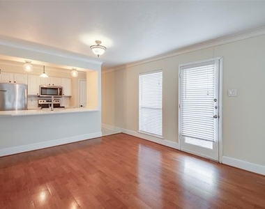 5907 E University Boulevard - Photo Thumbnail 5